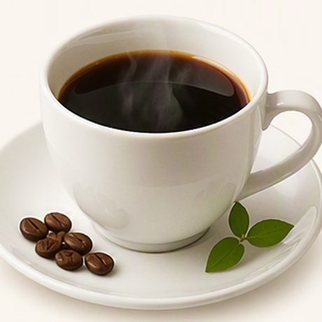 湯気の立つホットコーヒー